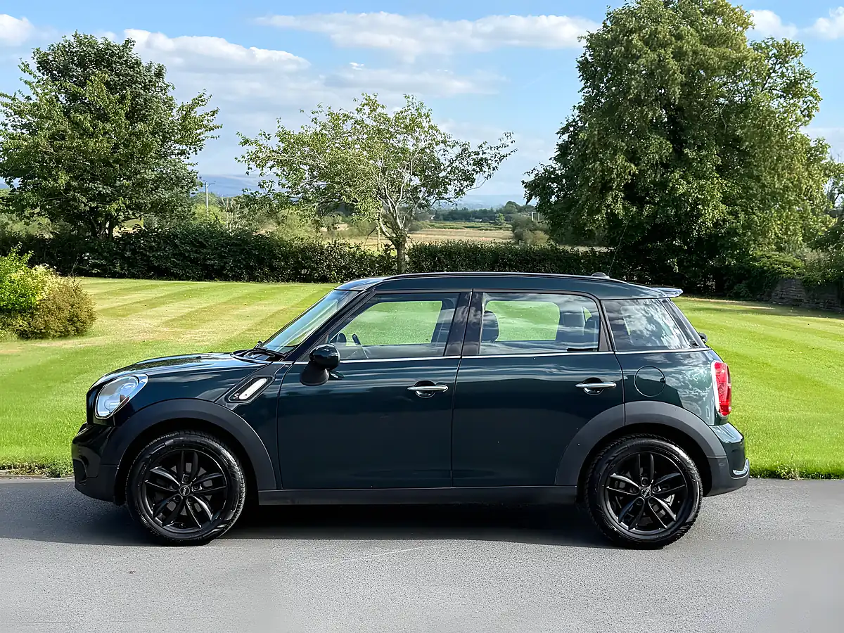Used 2012 MINI Countryman Cooper Green - Interior and Exterior details 7