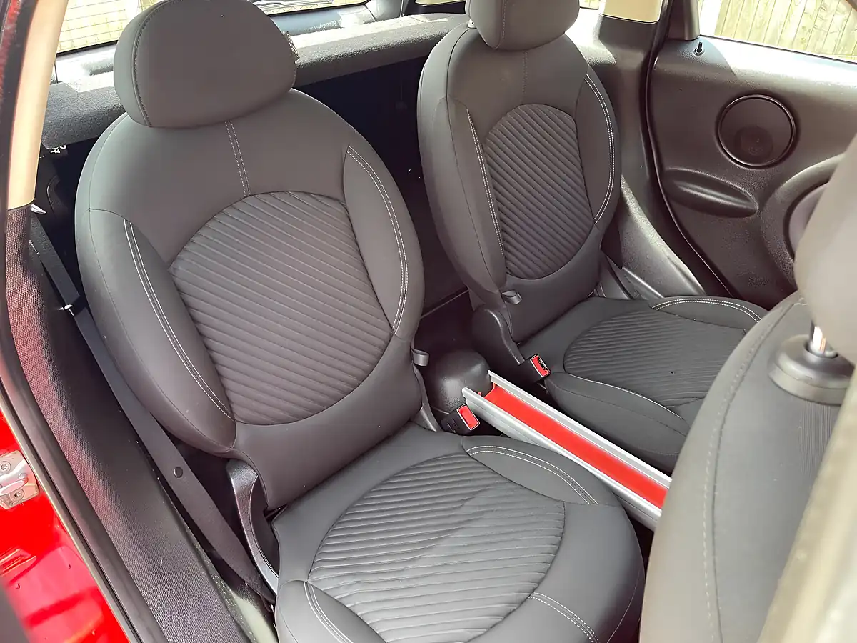 Used 2012 MINI Countryman Cooper Red - Interior and Exterior details 10