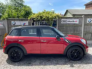 Used 2012 MINI Countryman Cooper Red - Interior and Exterior details 12
