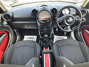 Used 2012 MINI Countryman Cooper Red - Interior and Exterior details 4