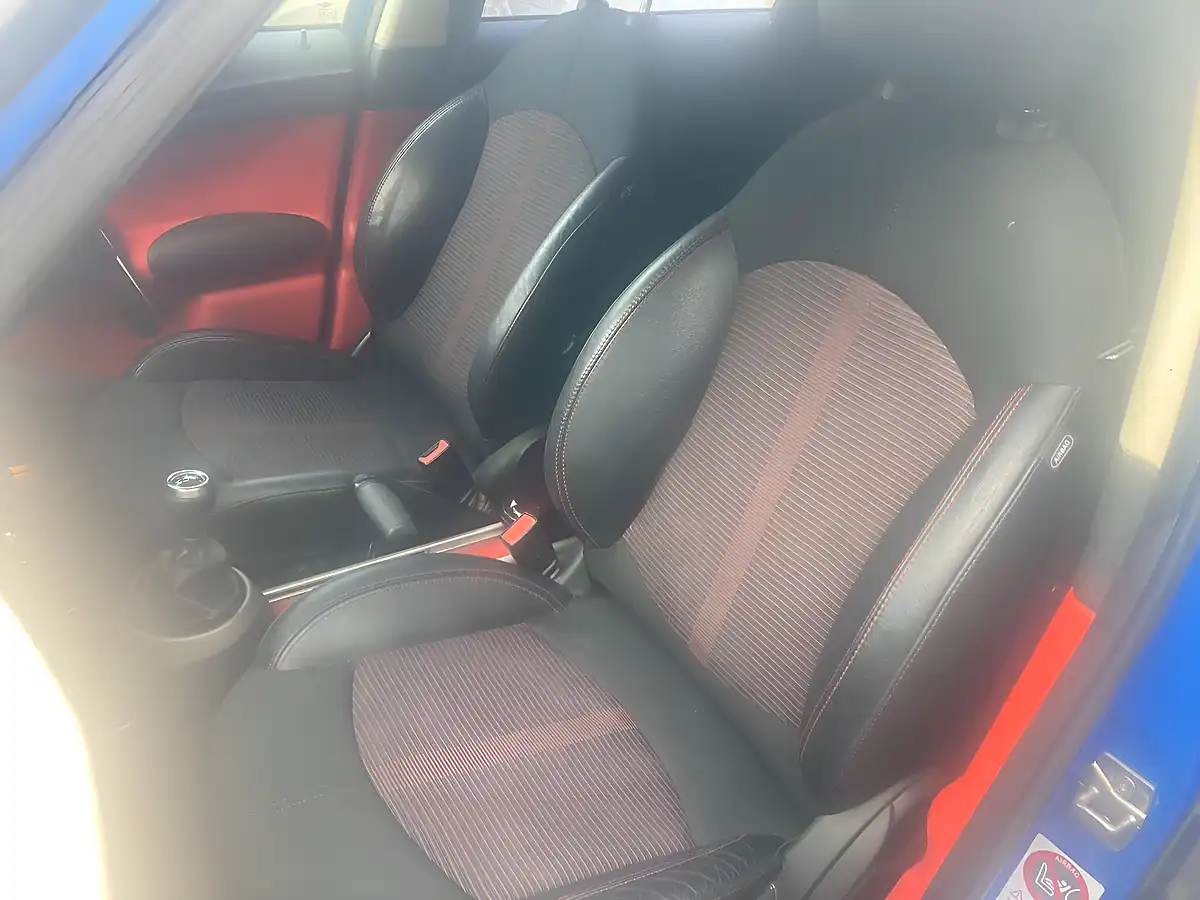 Used 2012 MINI Countryman Cooper S Blue - Interior and Exterior details 16