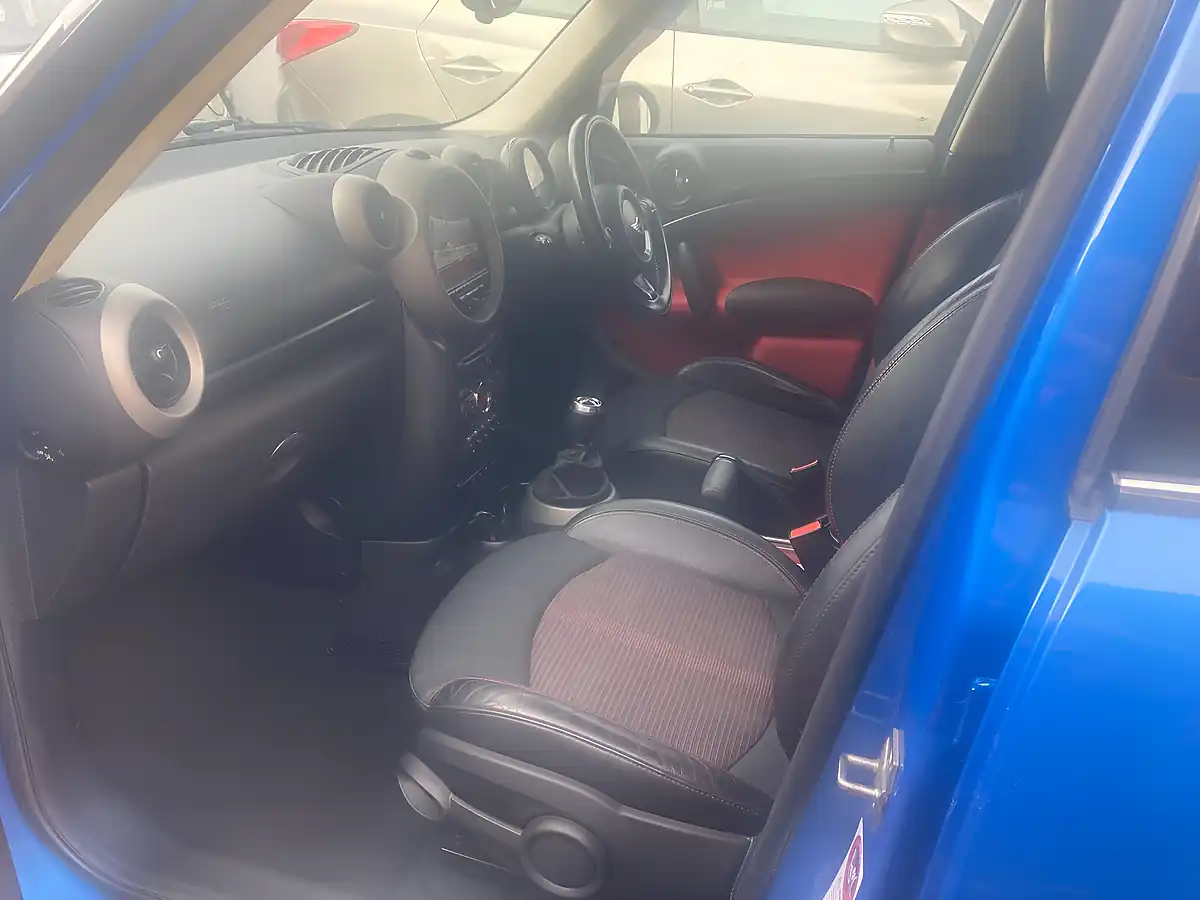 Used 2012 MINI Countryman Cooper S Blue - Interior and Exterior details 8