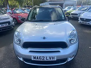 Used 2012 MINI Countryman Cooper S Silver - Interior and Exterior details 3