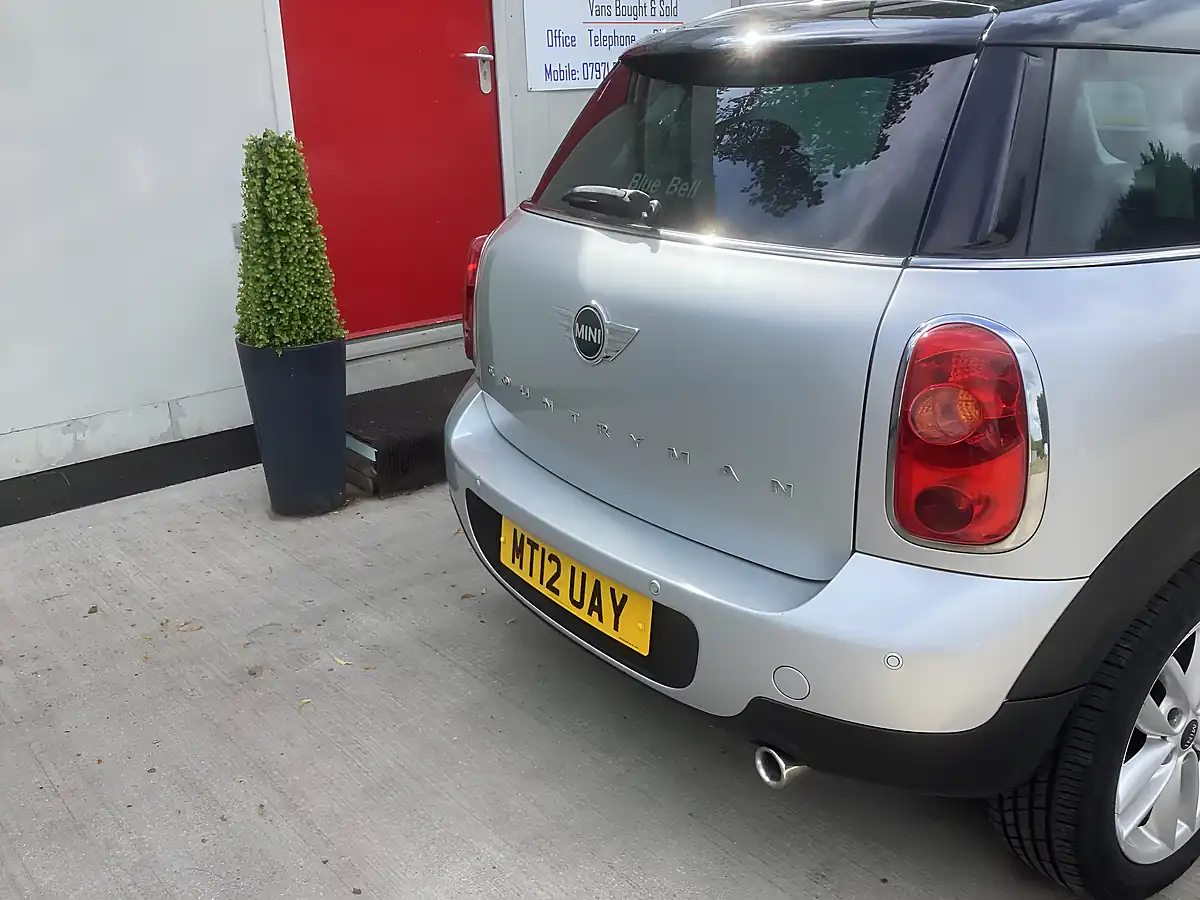 Used 2012 MINI Countryman Cooper Silver - Interior and Exterior details 10