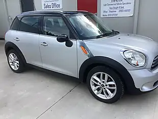 Used 2012 MINI Countryman Cooper Silver - Interior and Exterior details 9
