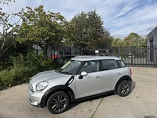 Used 2012 MINI Countryman Cooper Silver - Interior and Exterior details 12