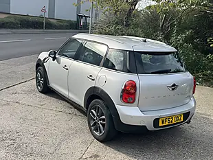 Used 2012 MINI Countryman Cooper Silver - Interior and Exterior details 14