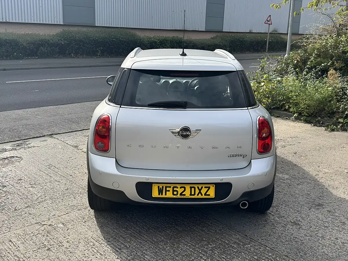 Used 2012 MINI Countryman Cooper Silver - Interior and Exterior details 5