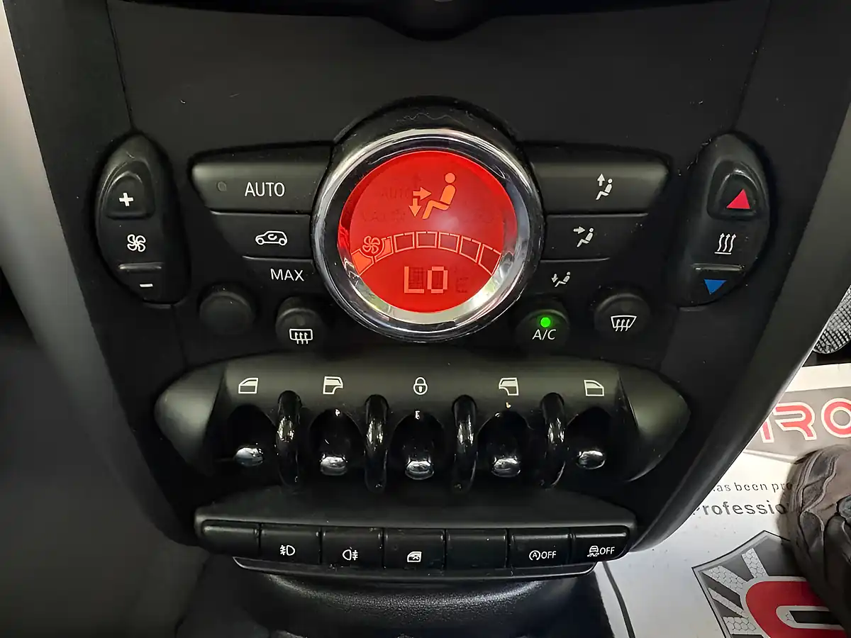 Used 2012 MINI Countryman Cooper White - Interior and Exterior details 16