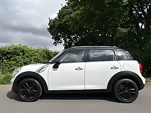 Used 2012 MINI Countryman Cooper White - Interior and Exterior details 4