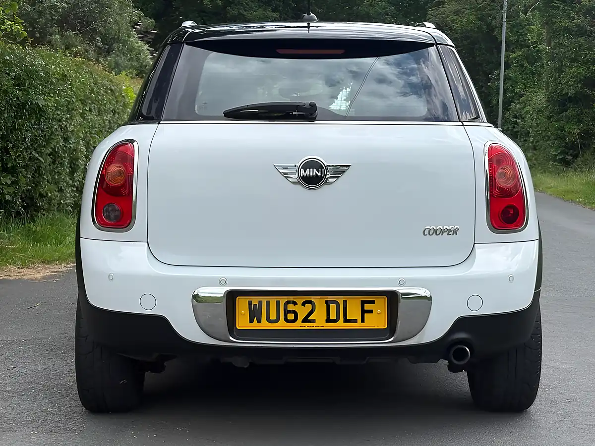 Used 2012 MINI Countryman Cooper White - Interior and Exterior details 7