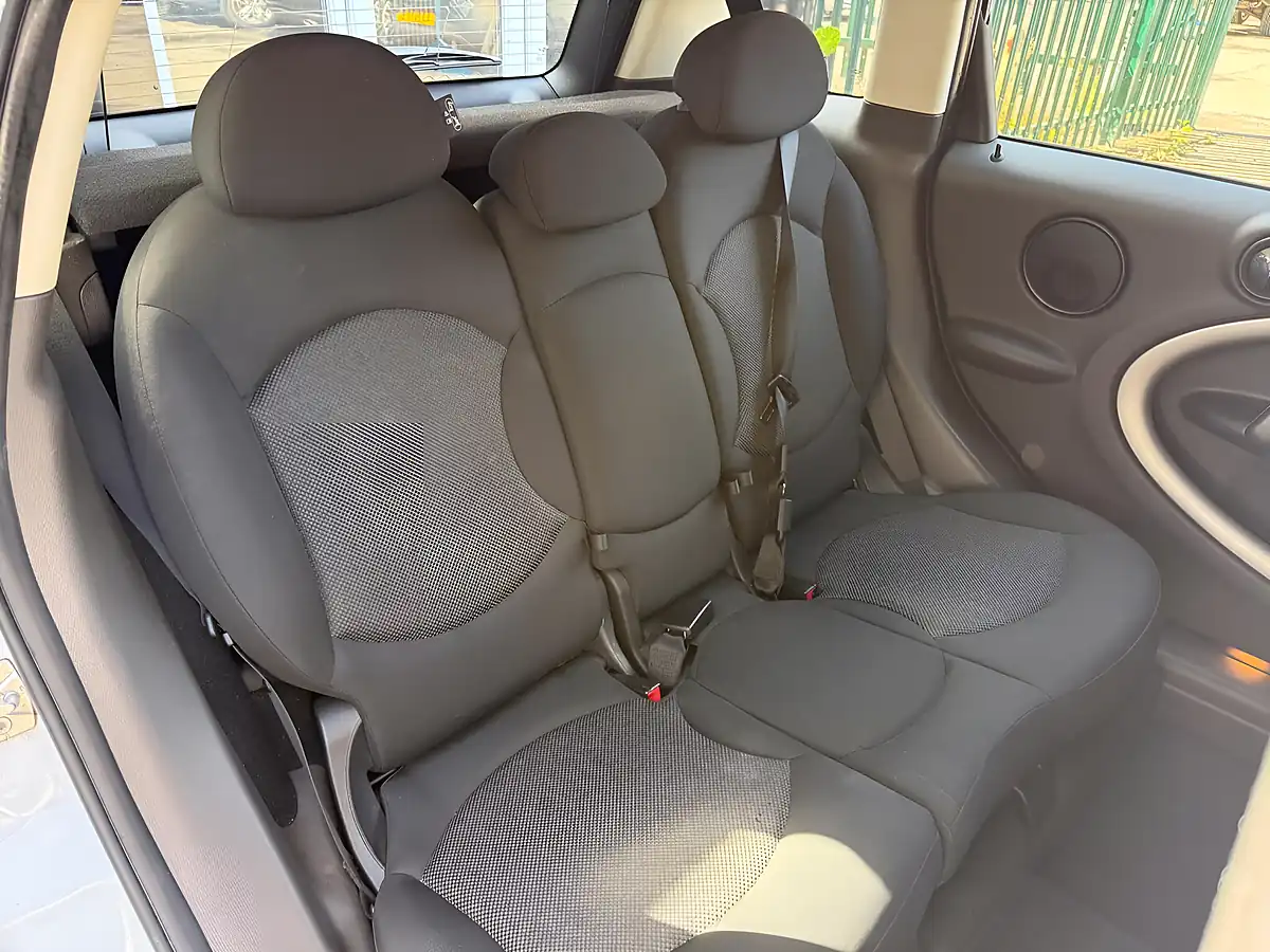 Used 2012 MINI Countryman Cooper White - Interior and Exterior details 12