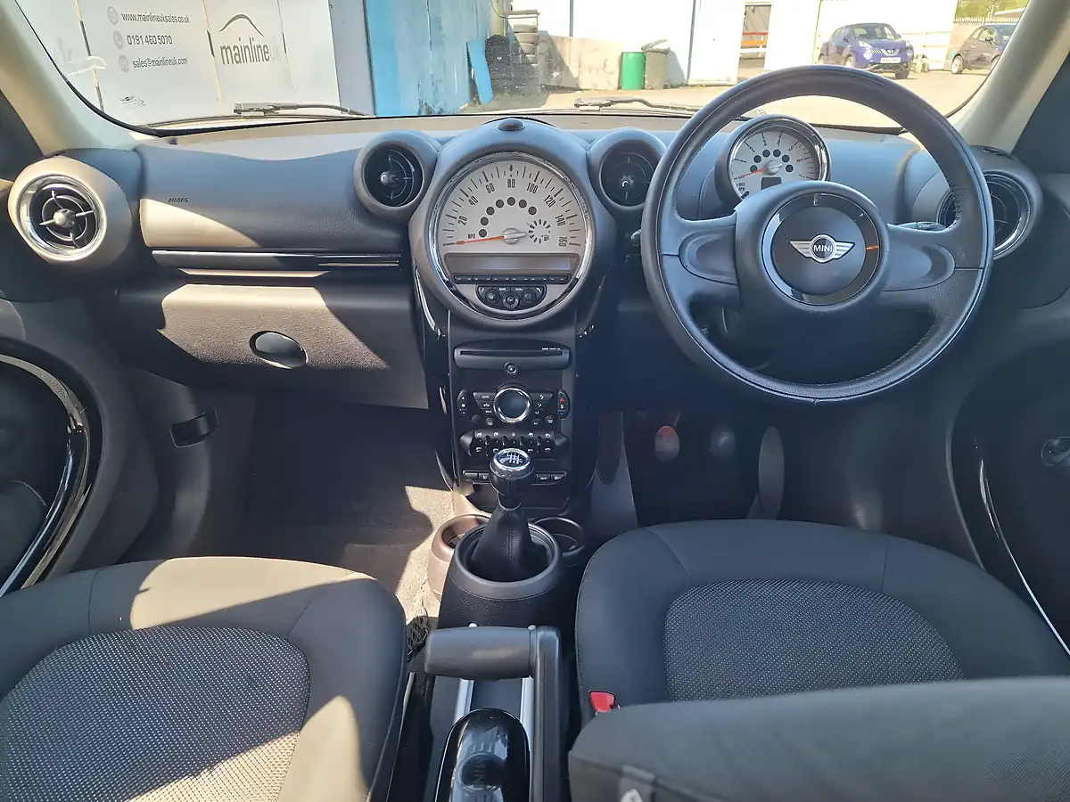 Used 2012 MINI Countryman One D Grey - Interior and Exterior details 17