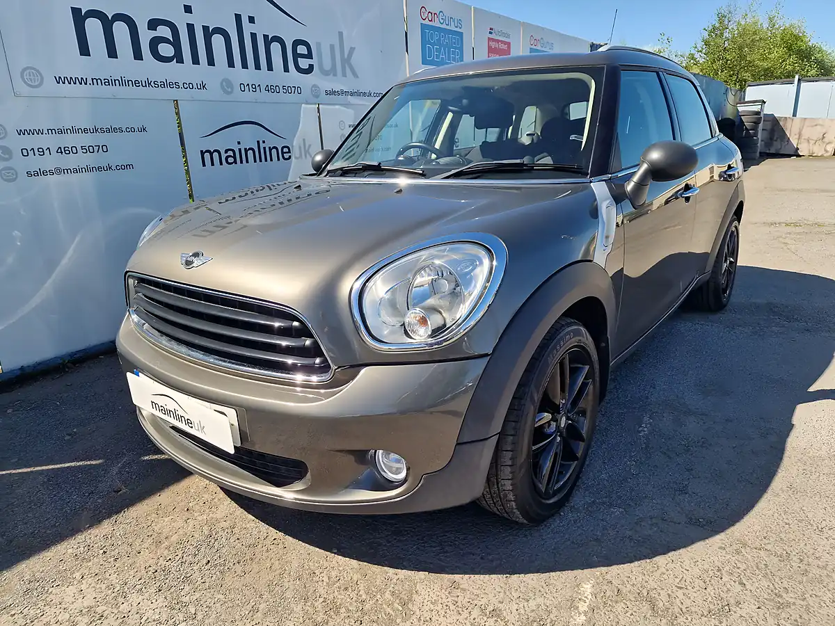 Used 2012 MINI Countryman One D Grey - Interior and Exterior details 4