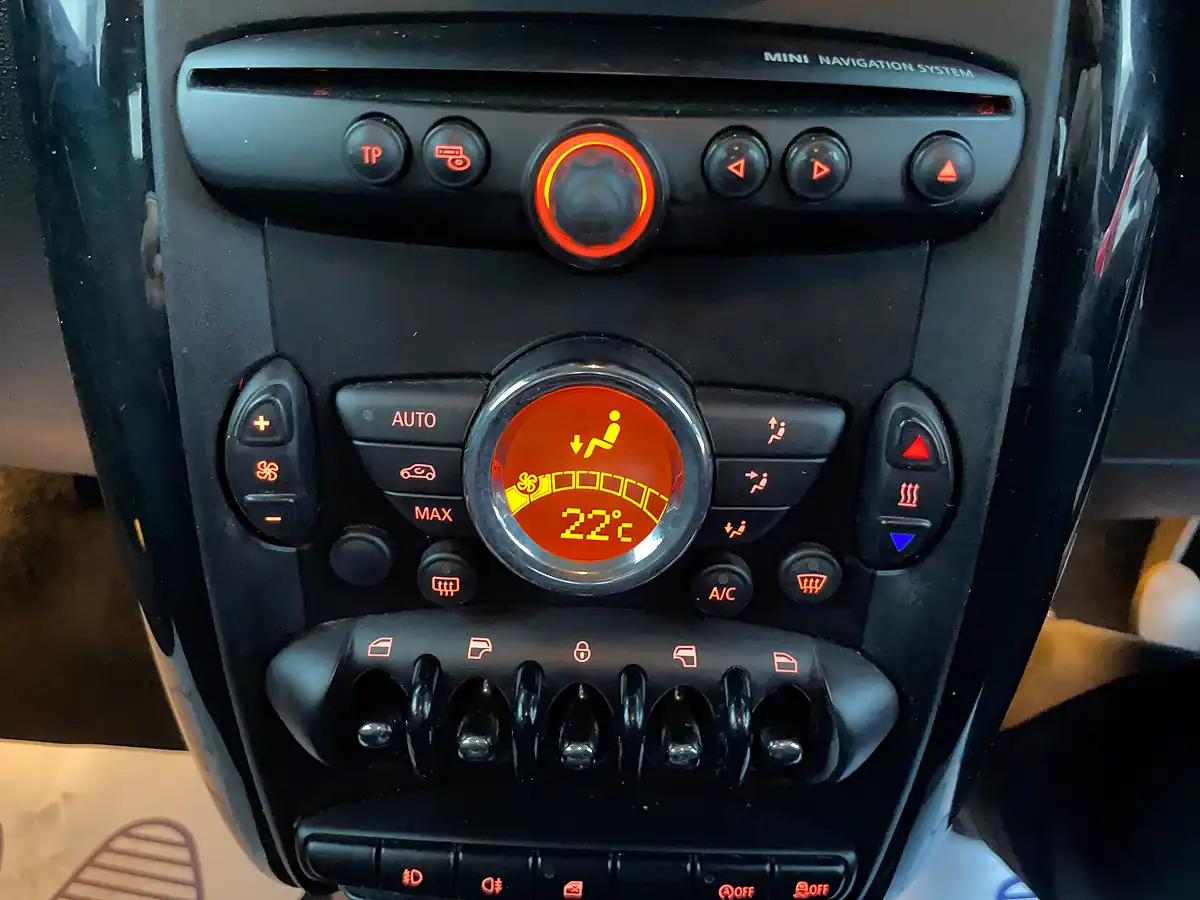 Used 2012 MINI Countryman One D Grey - Interior and Exterior details 19