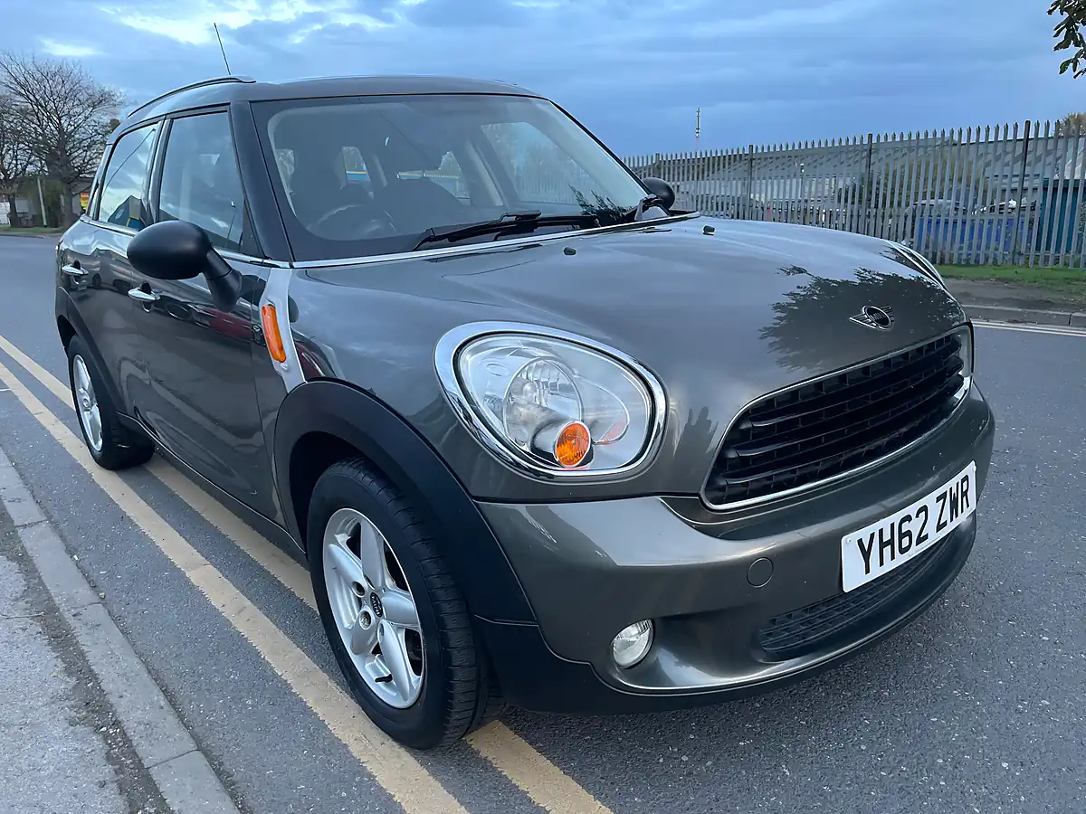 Used 2012 MINI Countryman One D Grey - Interior and Exterior details 2