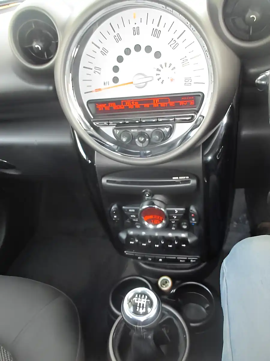 Used 2012 MINI Countryman One White - Interior and Exterior details 10
