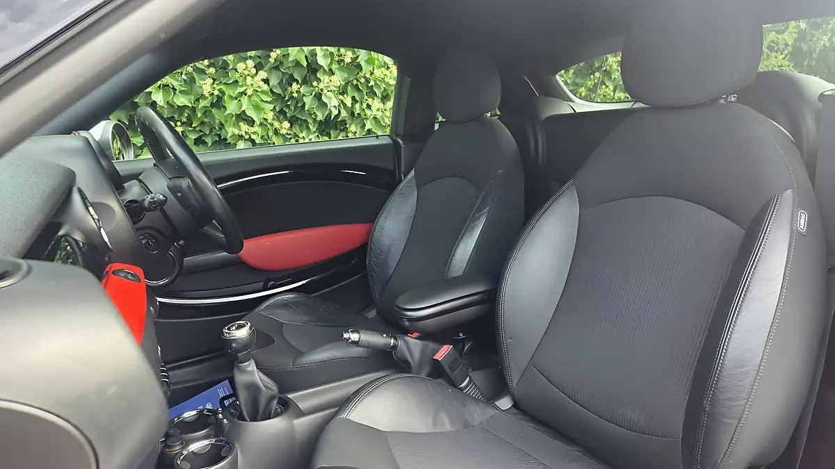 Used 2012 MINI Coupe Cooper Chili Red - Interior and Exterior details 16