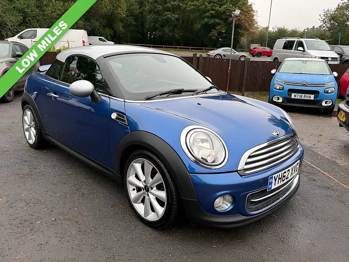 Used 2012 MINI Coupe Cooper Lightning Blue - Interior and Exterior details 2