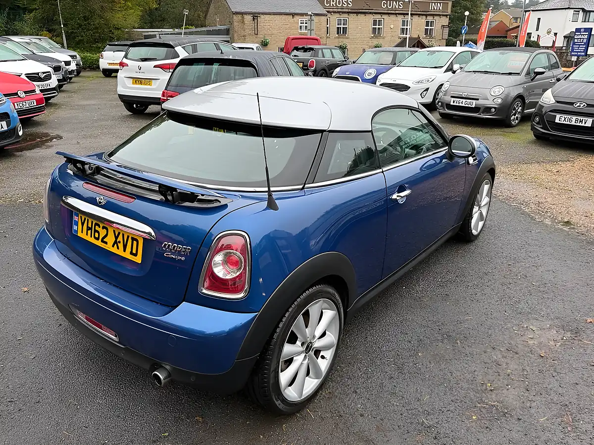 Used 2012 MINI Coupe Cooper Lightning Blue - Interior and Exterior details 3