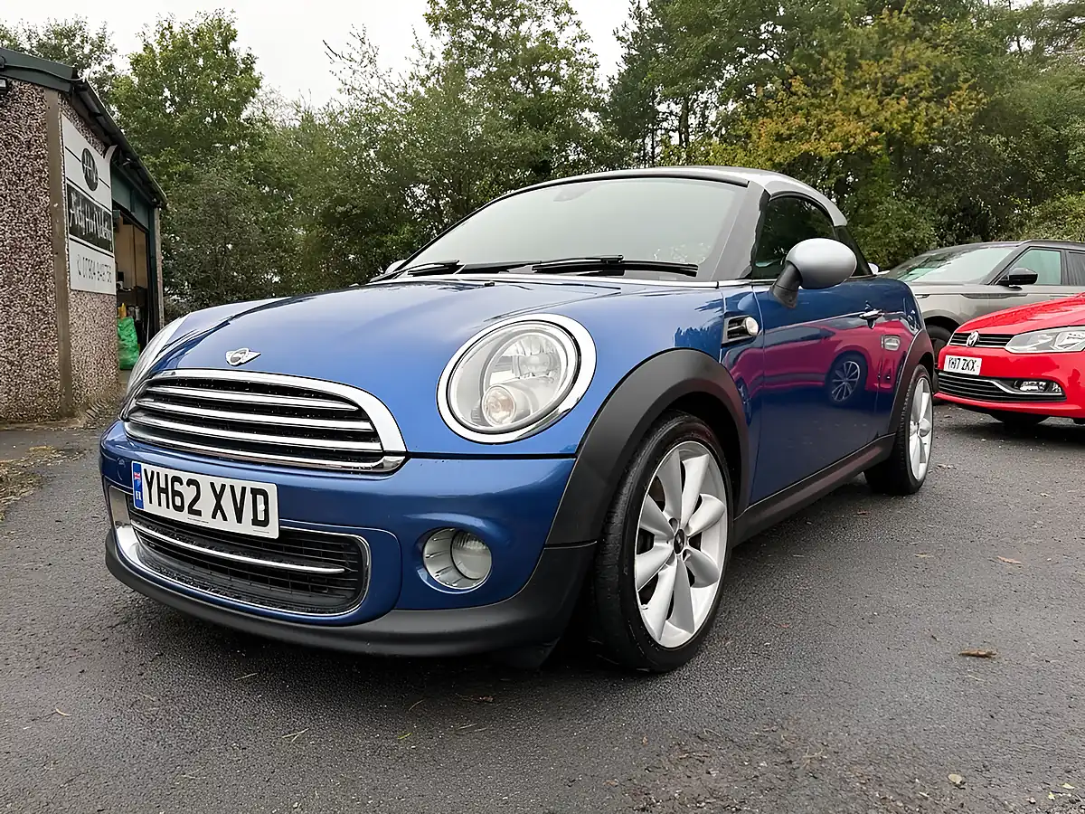 Used 2012 MINI Coupe Cooper Lightning Blue - Interior and Exterior details 6