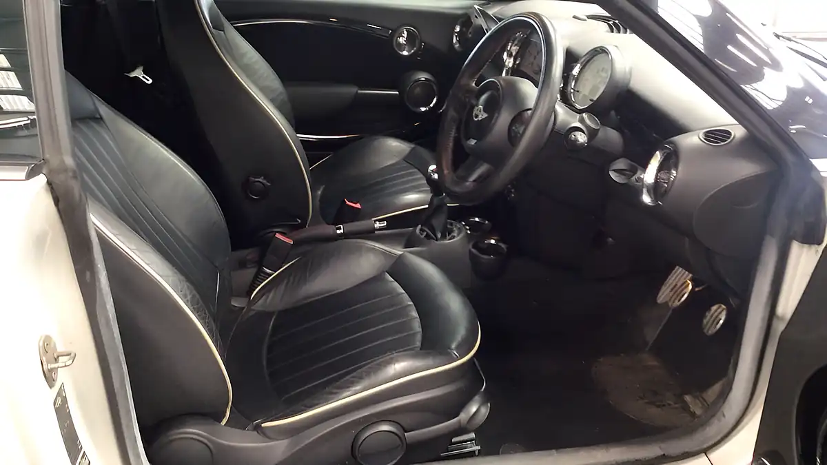 Used 2012 MINI Coupe Cooper S Silver - Interior and Exterior details 7