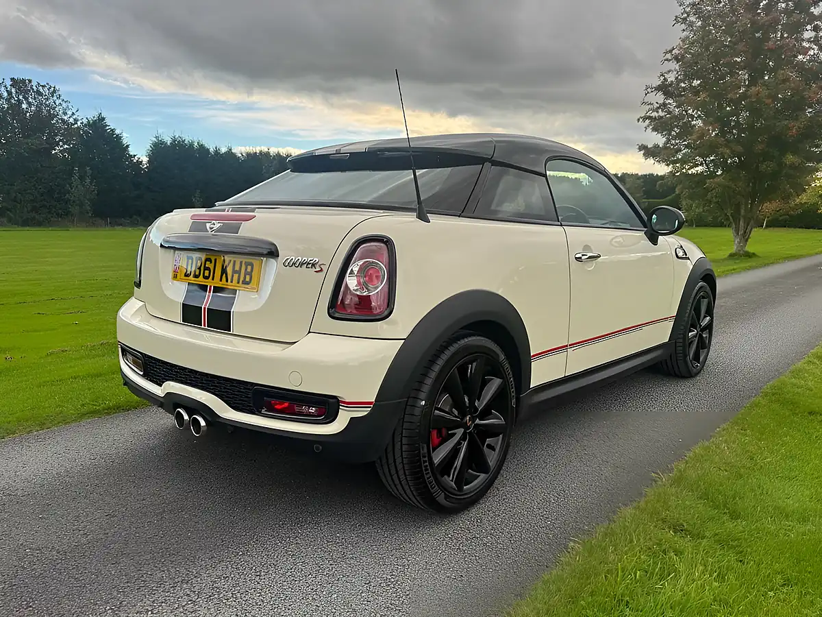 Used 2012 MINI Coupe Cooper S White - Interior and Exterior details 3