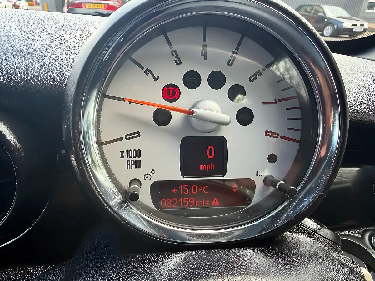 Used 2012 MINI Coupe Cooper White Silver - Interior and Exterior details 14