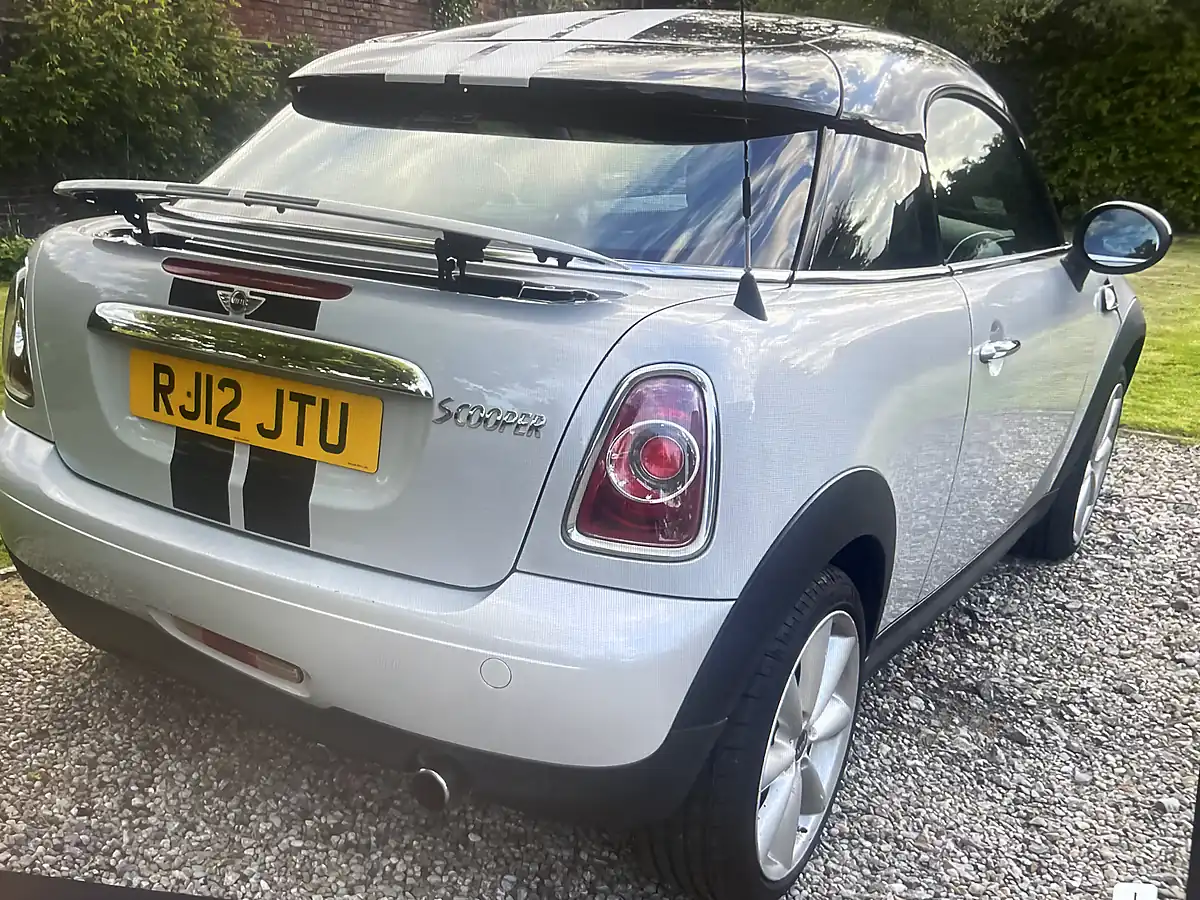 Used 2012 MINI Coupe Cooper White Silver Metallic - Interior and Exterior details 2