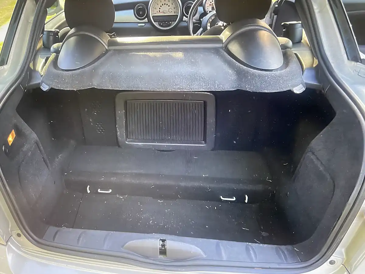 Used 2012 MINI Coupe Cooper White Silver Metallic - Interior and Exterior details 5