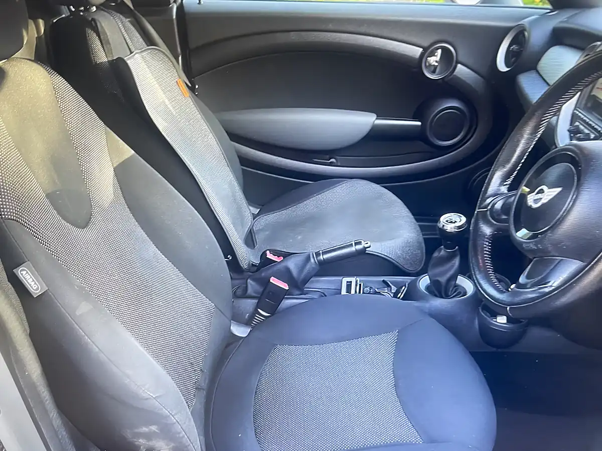Used 2012 MINI Coupe Cooper White Silver Metallic - Interior and Exterior details 7