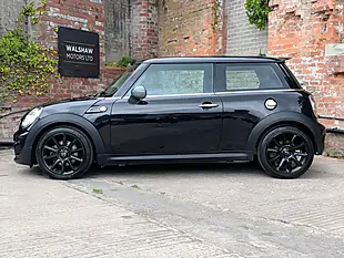 Used 2012 MINI Hatch Bayswater Black - Interior and Exterior details 11