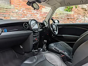 Used 2012 MINI Hatch Bayswater Black - Interior and Exterior details 16