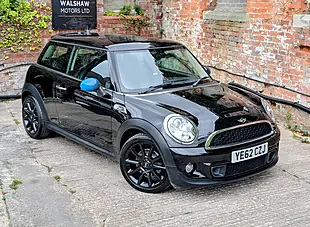 Used 2012 MINI Hatch Bayswater Black - Interior and Exterior details 3