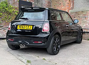 Used 2012 MINI Hatch Bayswater Black - Interior and Exterior details 6