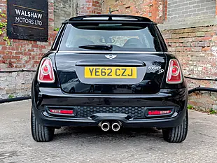 Used 2012 MINI Hatch Bayswater Black - Interior and Exterior details 8