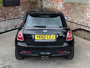 Used 2012 MINI Hatch Bayswater Black - Interior and Exterior details 9