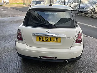 Used 2012 MINI Hatch Chili Pack Pepper White - Interior and Exterior details 8