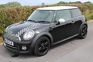 Used 2012 MINI Hatch Cooper Black - Interior and Exterior details 3