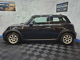 Used 2012 MINI Hatch Cooper Black - Interior and Exterior details 8