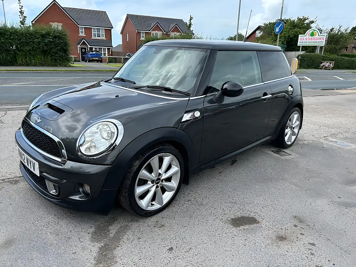 Used 2012 MINI Hatch Cooper S Grey - Interior and Exterior details 20