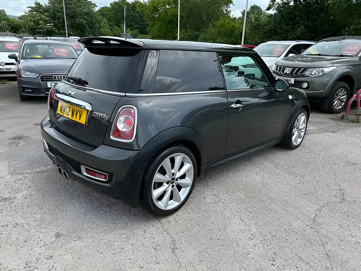 Used 2012 MINI Hatch Cooper S Grey - Interior and Exterior details 3