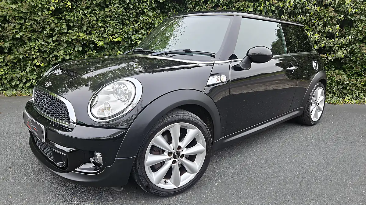 Used 2012 MINI Hatch Cooper S Midnight Black Metallic - Front View