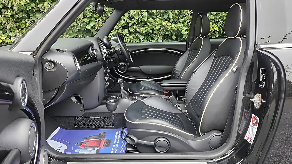 Used 2012 MINI Hatch Cooper S Midnight Black Metallic - Interior and Exterior details 14
