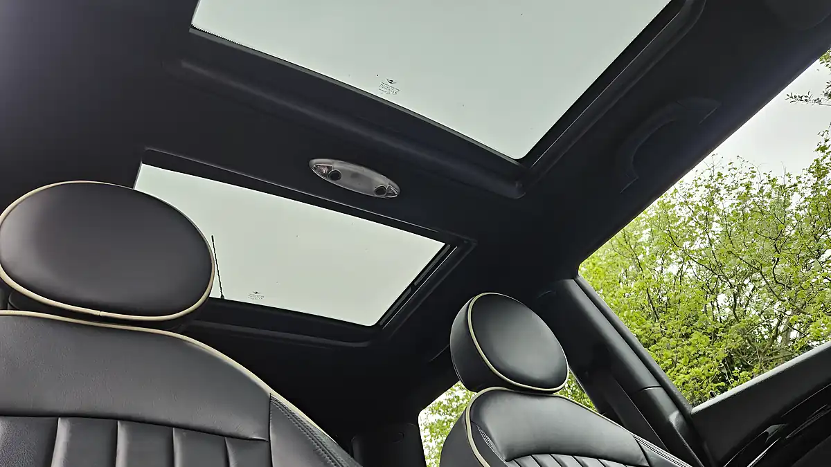 Used 2012 MINI Hatch Cooper S Midnight Black Metallic - Interior and Exterior details 18