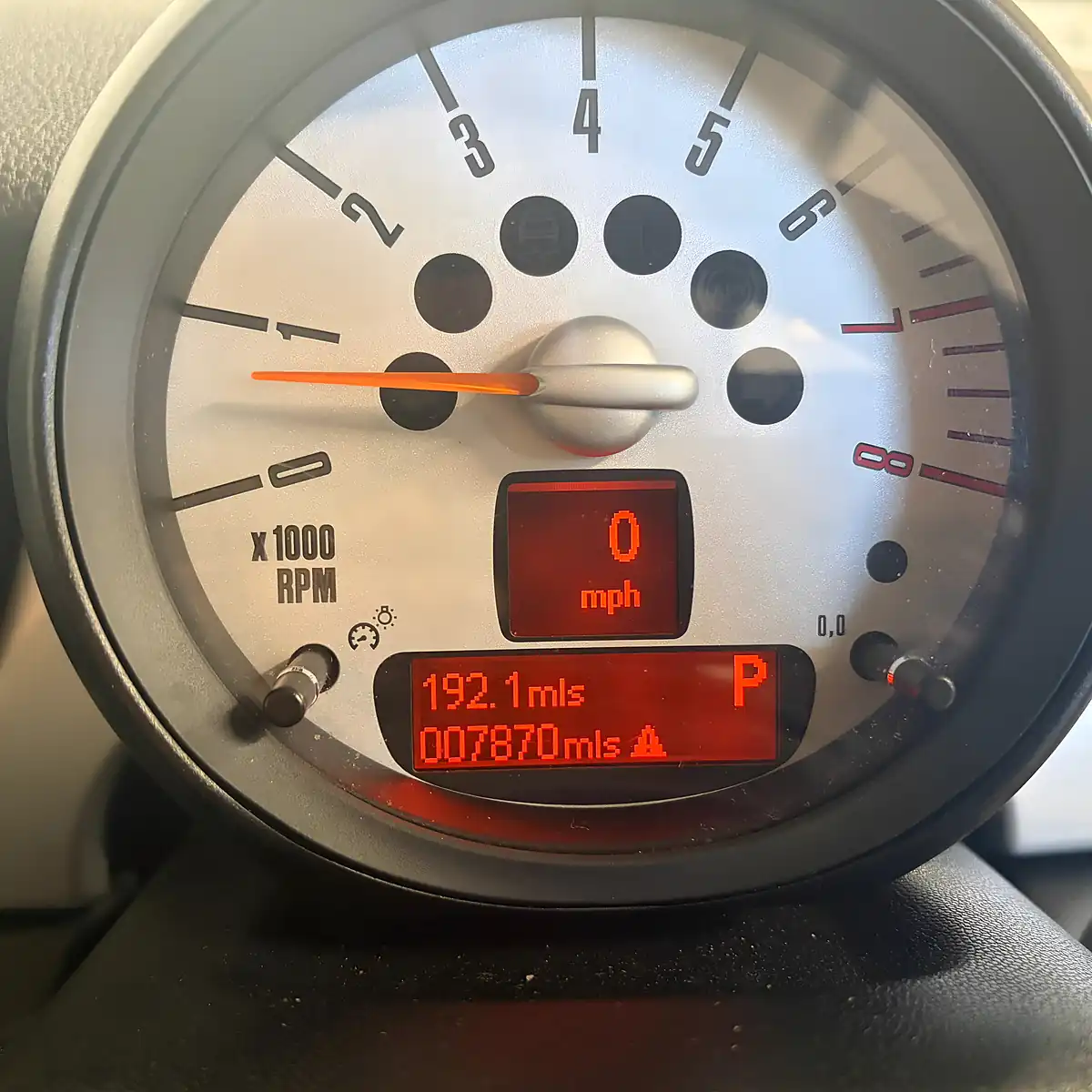Used 2012 MINI Hatch Cooper White - Interior and Exterior details 13