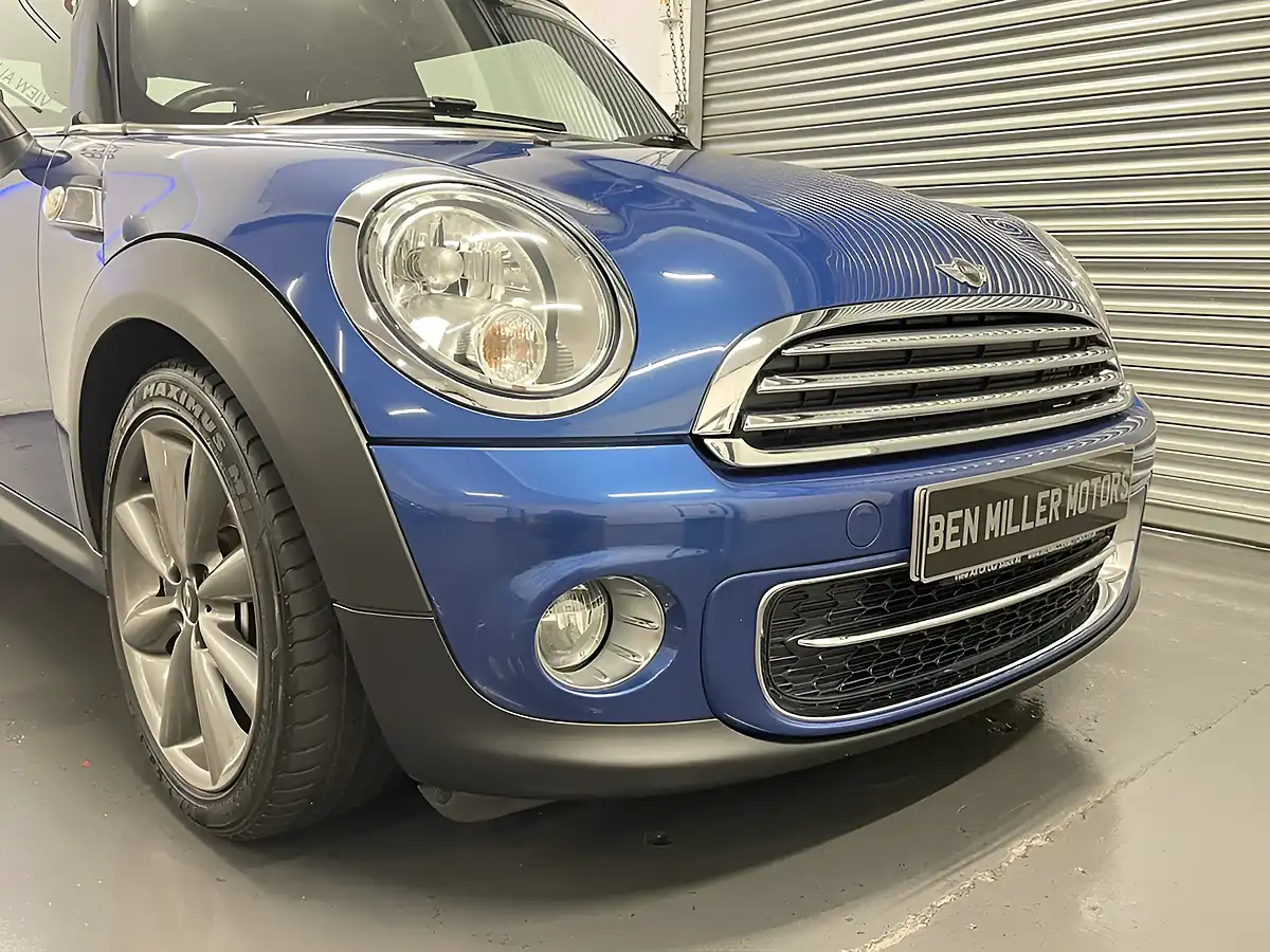 Used 2012 MINI Hatch London 2012 Edition Lightning Blue Metallic - Interior and Exterior details 12