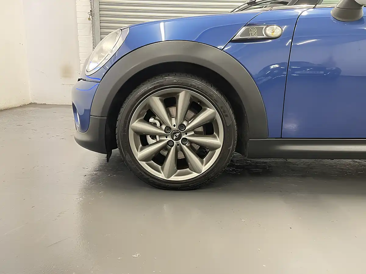 Used 2012 MINI Hatch London 2012 Edition Lightning Blue Metallic - Interior and Exterior details 14
