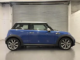 Used 2012 MINI Hatch London 2012 Edition Lightning Blue Metallic - Interior and Exterior details 5