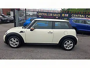 Used 2012 MINI Hatch One D White - Interior and Exterior details 10